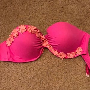 Pink Victoria’s Secret bikini top with flowers!